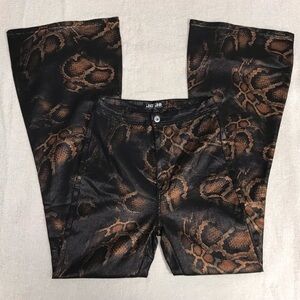 JC & JQ Women’s Y2K Snake Print Pants (XL)